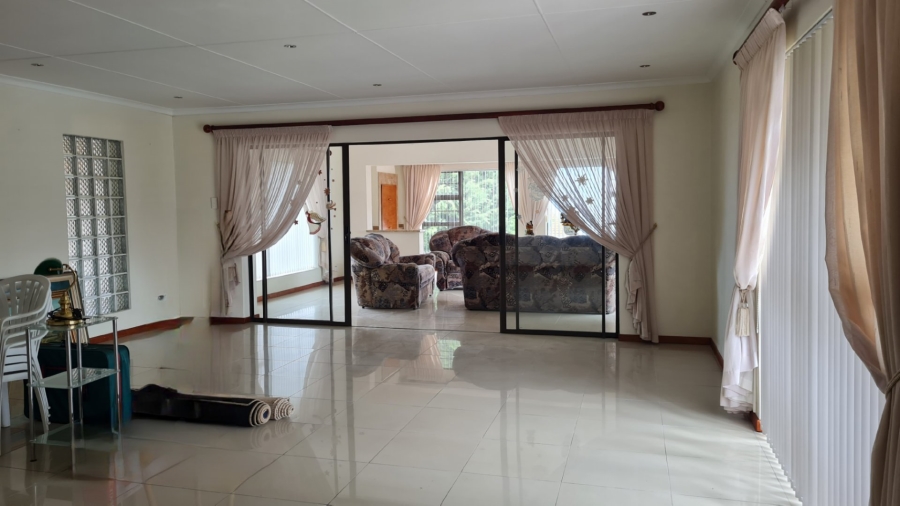 3 Bedroom Property for Sale in Dana Bay Western Cape